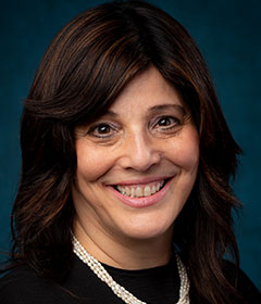 الأستاذة سمدار روزنسفايغ